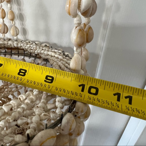 Vintage 70s Cowrie Sea Shell Hanging Macrame Plant Holder 26” Long. - Picture 8 of 9